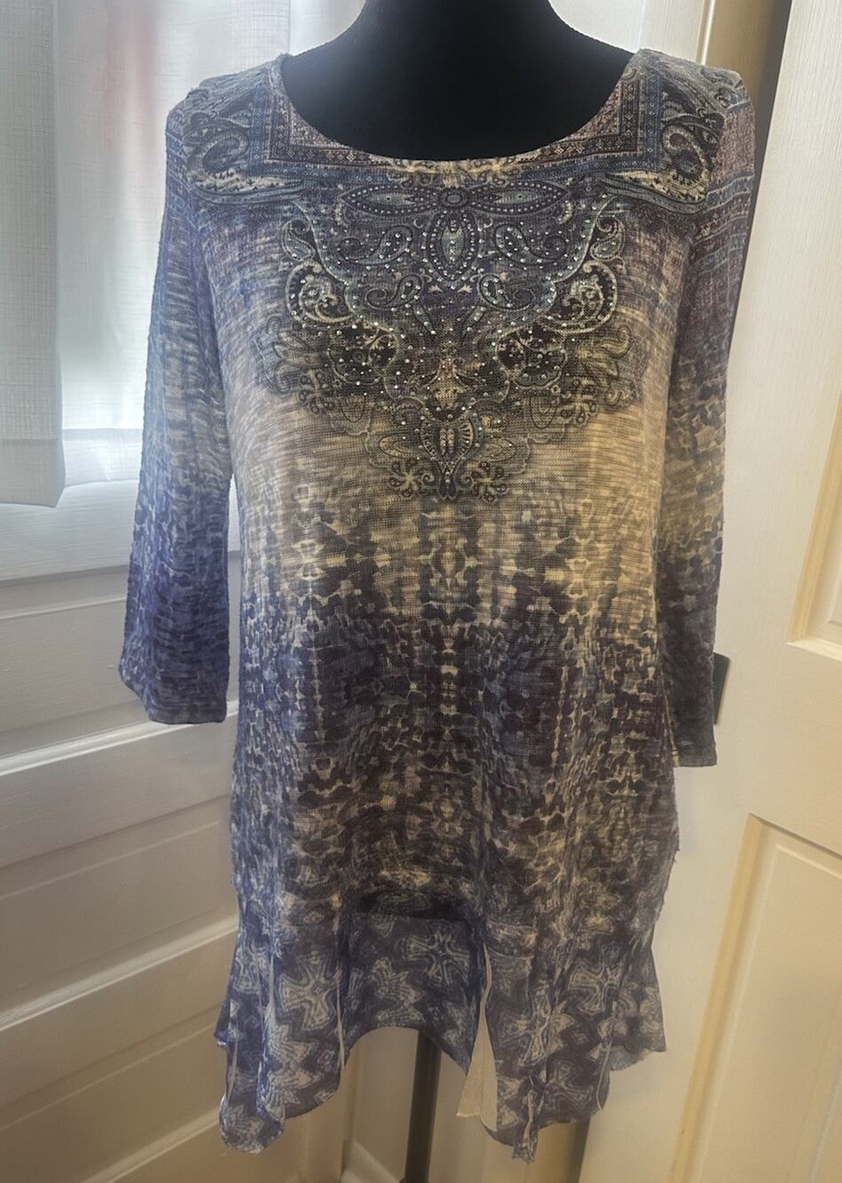 ENERGE WORLD WEAR Tunic Top Blue 3/4 Sleeve Scoop Neck Paisley Gems Size Large